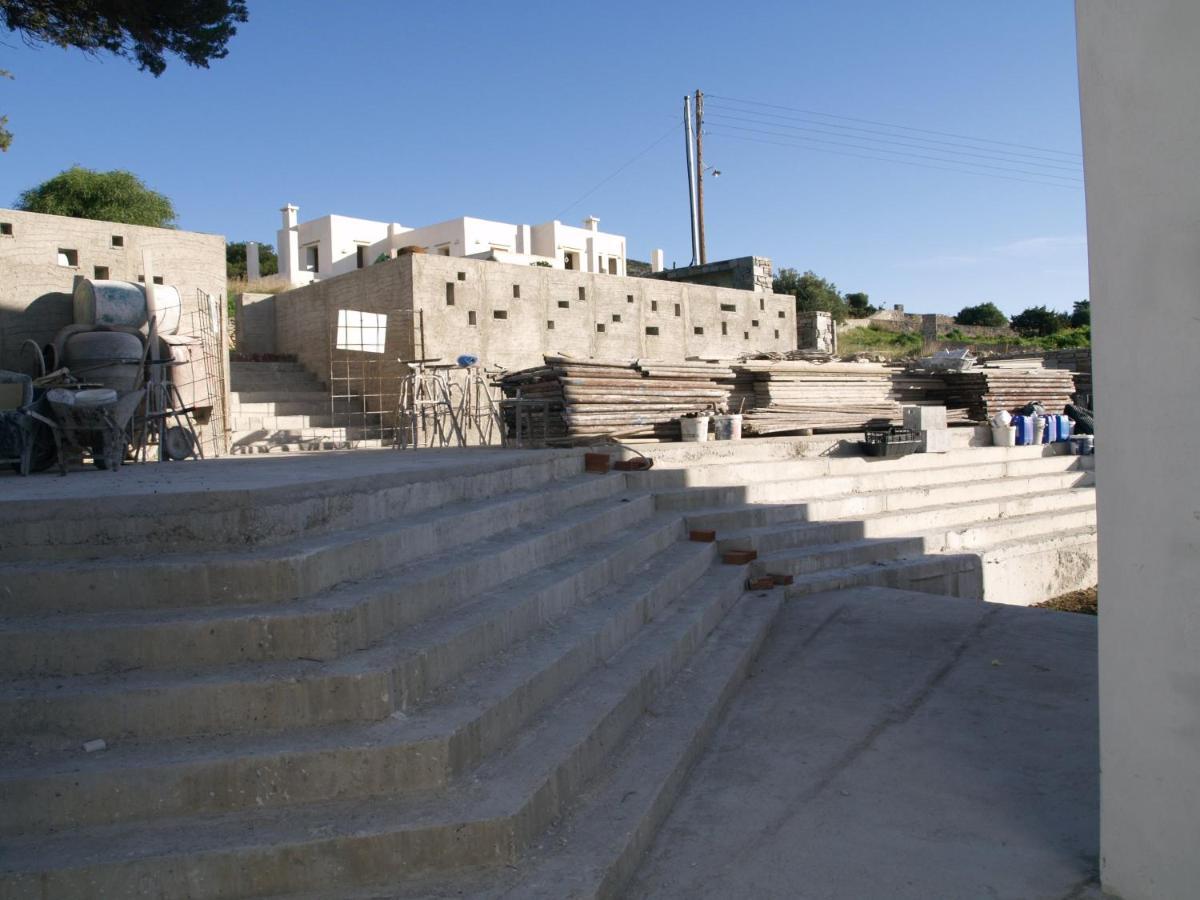 Paros-Memories-Neubau-Villen, Sportpool Aspro Chorio Dış mekan fotoğraf